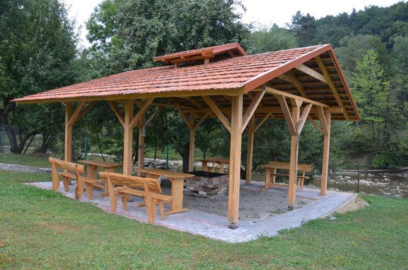 Pod Orzechem Villa Sanok Exterior foto